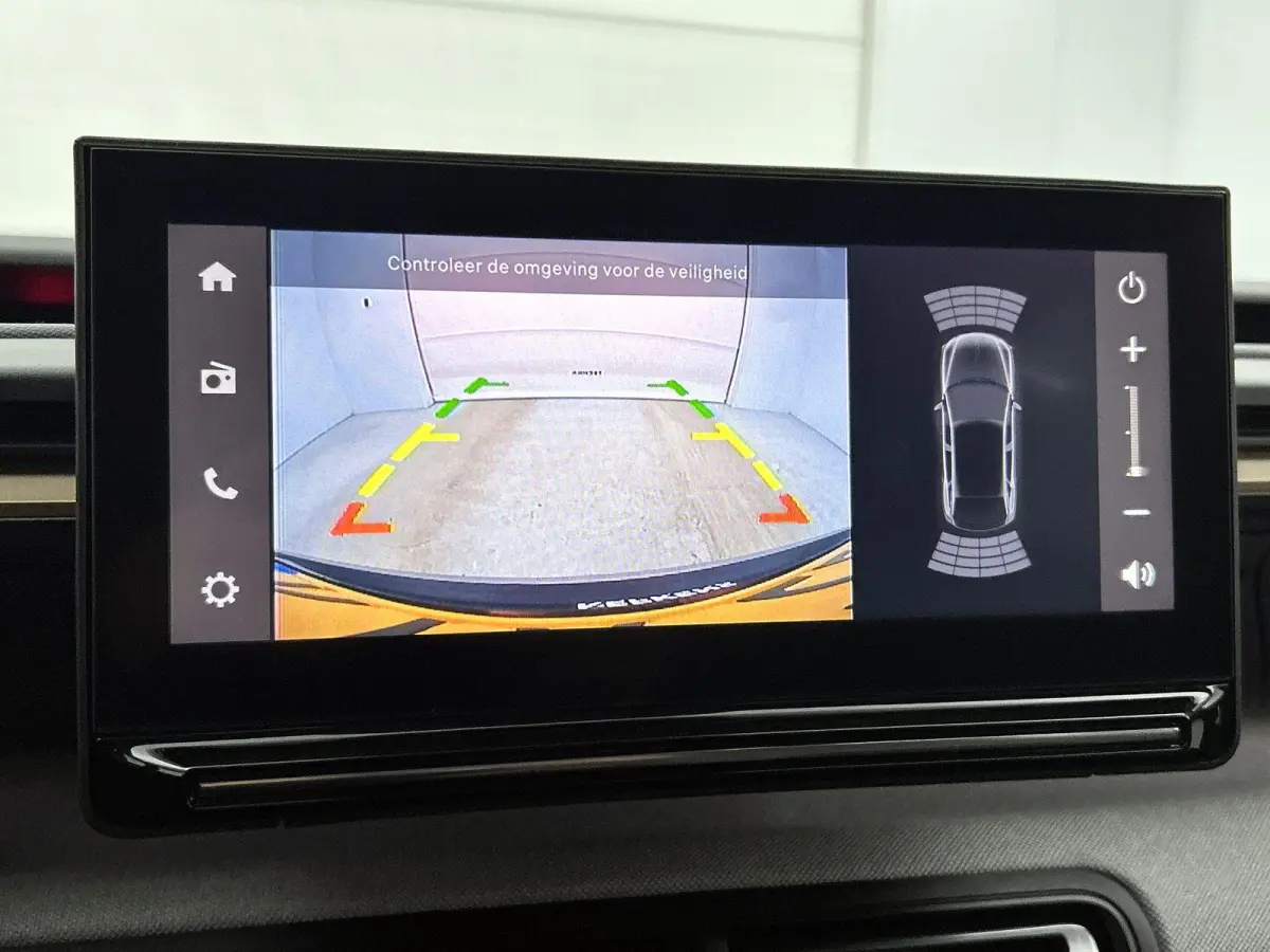 145pk 1.2 Hybrid Plus Automaat | VOORRAAD VOORDEEL | Apple Carplay/Android Auto | Climate Control | Cruise Control | Achteruitrijcamera | Parkeersensoren |