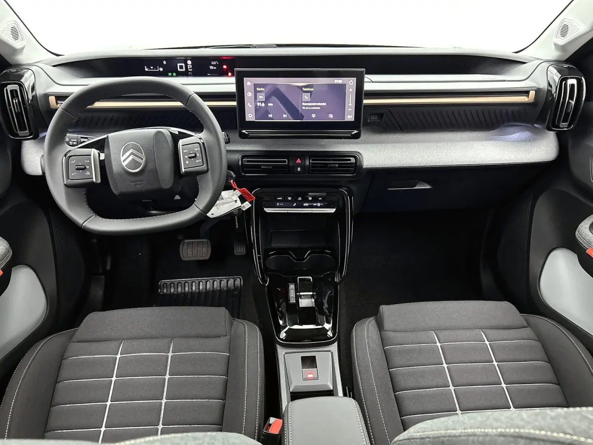 145pk 1.2 Hybrid Plus Automaat | VOORRAAD VOORDEEL | Apple Carplay/Android Auto | Climate Control | Cruise Control | Achteruitrijcamera | Parkeersensoren |