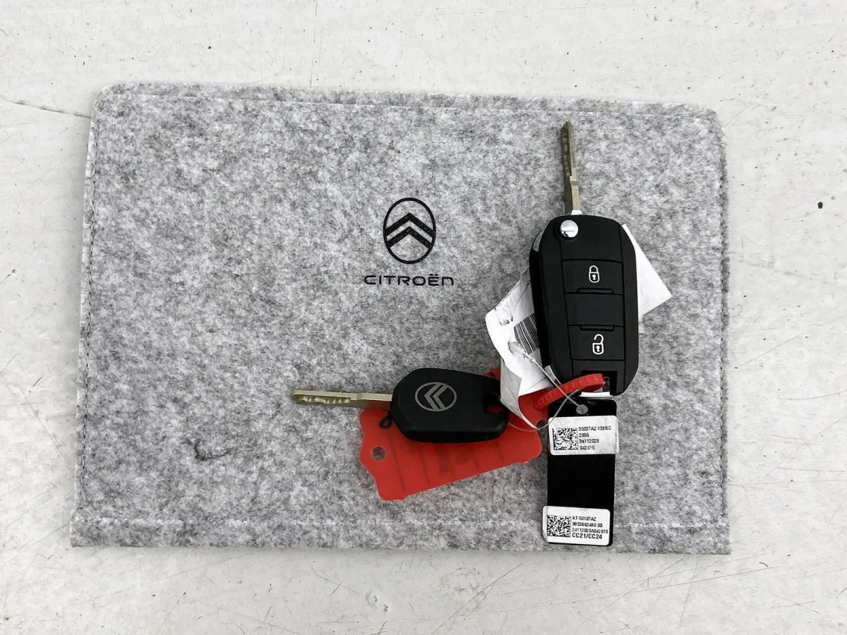 145pk 1.2 Hybrid Plus Automaat | VOORRAAD VOORDEEL | Apple Carplay/Android Auto | Climate Control | Cruise Control | Achteruitrijcamera | Parkeersensoren |