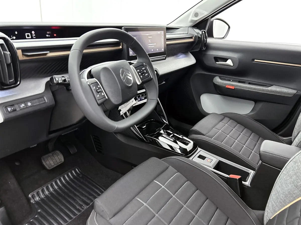 145pk 1.2 Hybrid Plus Automaat | VOORRAAD VOORDEEL | Apple Carplay/Android Auto | Climate Control | Cruise Control | Achteruitrijcamera | Parkeersensoren |