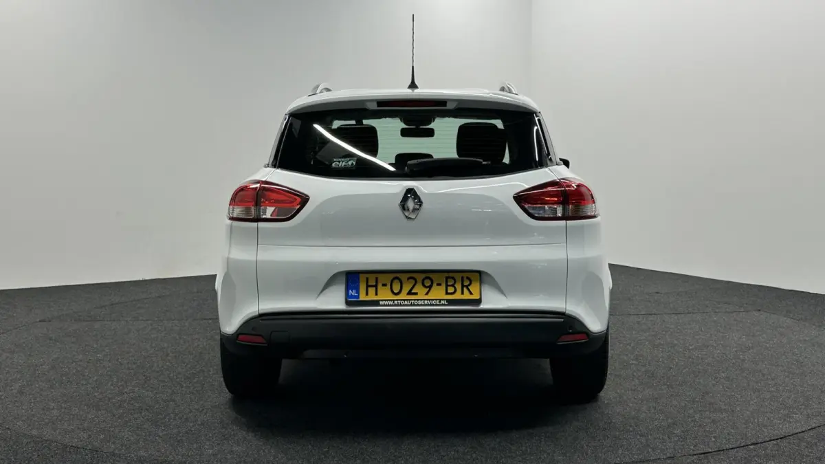 0.9 TCe Limited CRUISE NAVI CARPLAY.