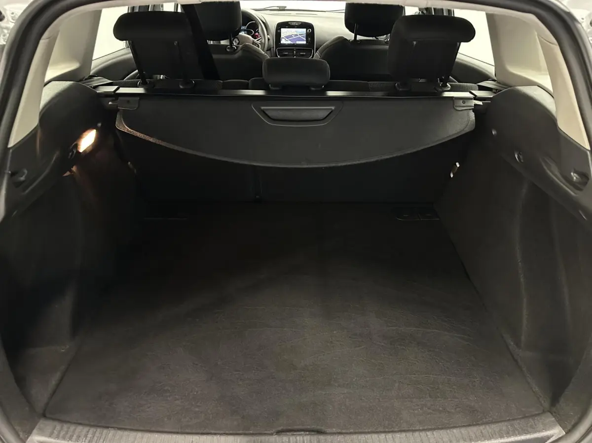 0.9 TCe Limited CRUISE NAVI CARPLAY.