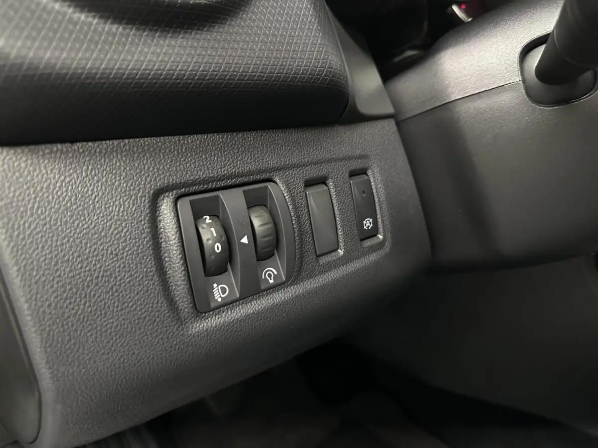 0.9 TCe Limited CRUISE NAVI CARPLAY.