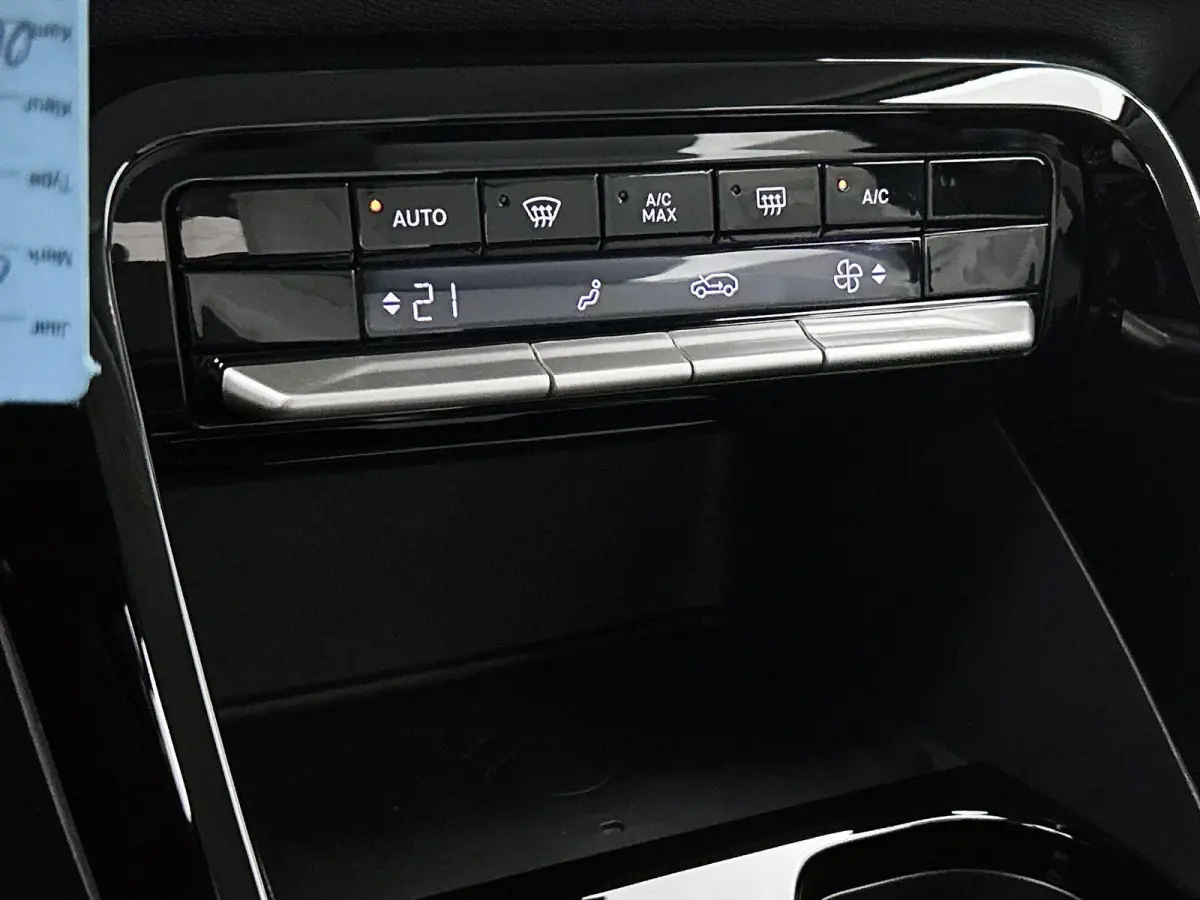110pk 1.2 Hybrid Max Automaat | VOORRAAD VOORDEEL | Navigatie | Climate Control | Cruise Control | Camera | 17" LMV | LED | Apple Carplay/Android Auto |