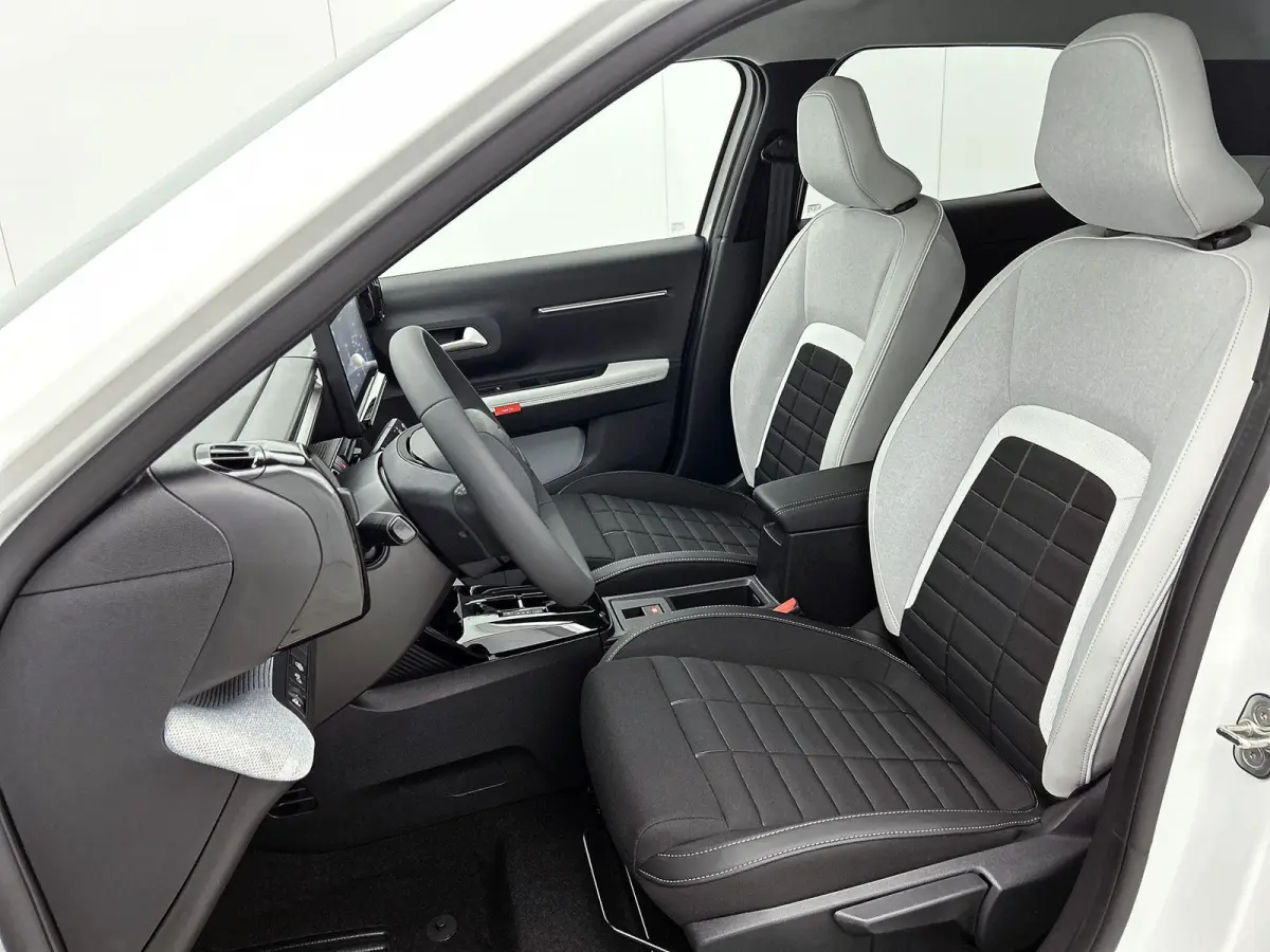 110pk 1.2 Hybrid Max Automaat | VOORRAAD VOORDEEL | Navigatie | Climate Control | Cruise Control | Camera | 17" LMV | LED | Apple Carplay/Android Auto |