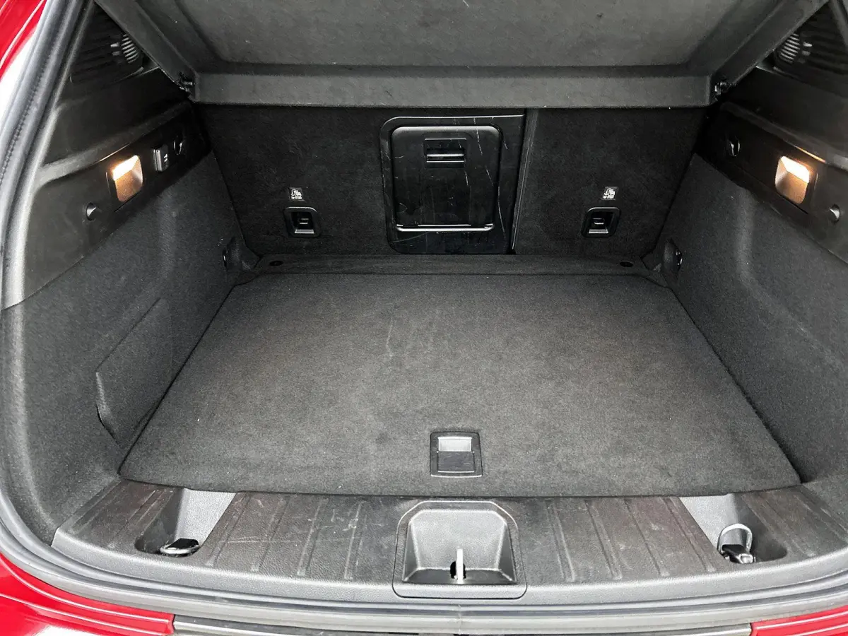 130pk 1.5T Hybrid Edizione Speciale Automaat | Elektrisch Verstelb. Bestuurdersstoel | Elektrische Klep | Matrix-LED | Stoelverwarming/-verkoeling | Adaptieve Cruise Control | Leder | 20"LMV