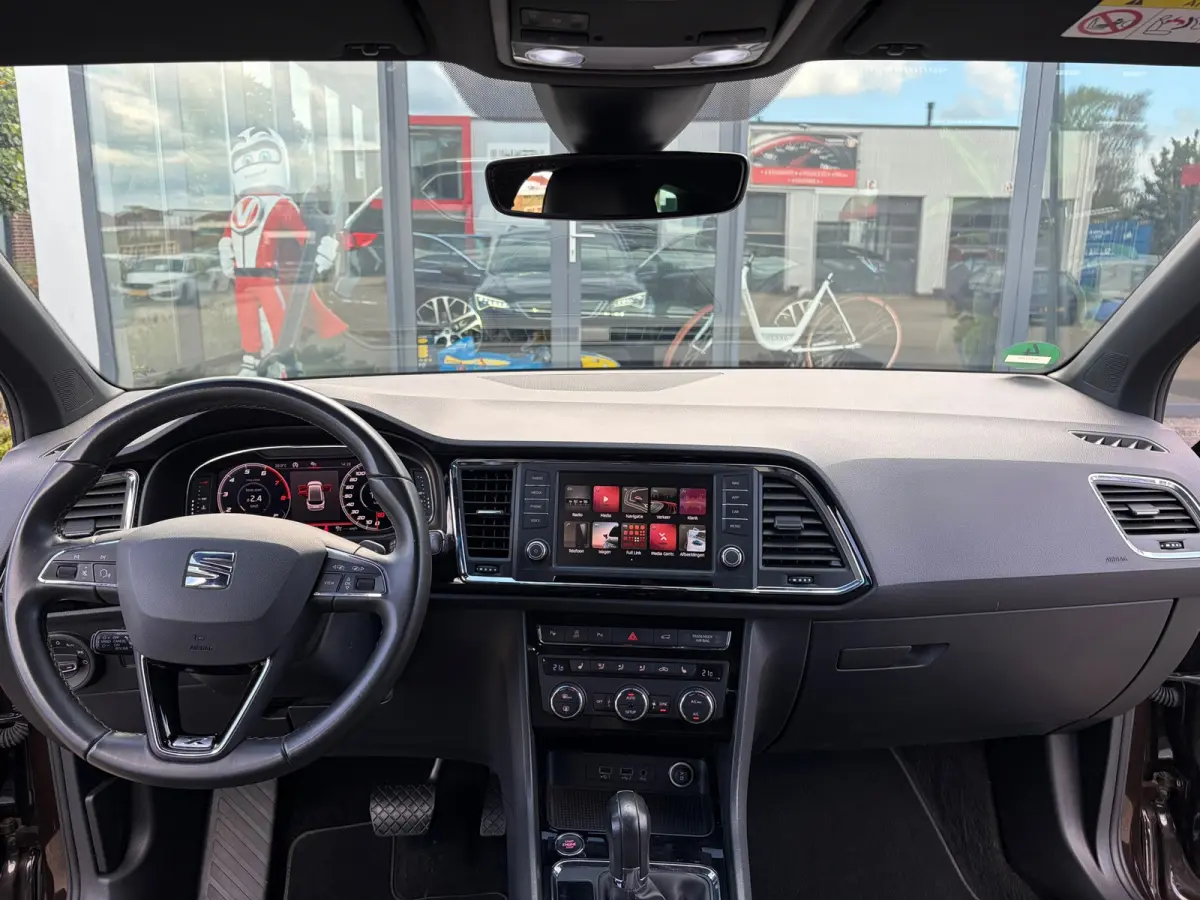 1.5 TSI FR Business Intense|Rijklaar prijs|Elek. trekhaak|Camera|Elek. klep|Stoelverw.|