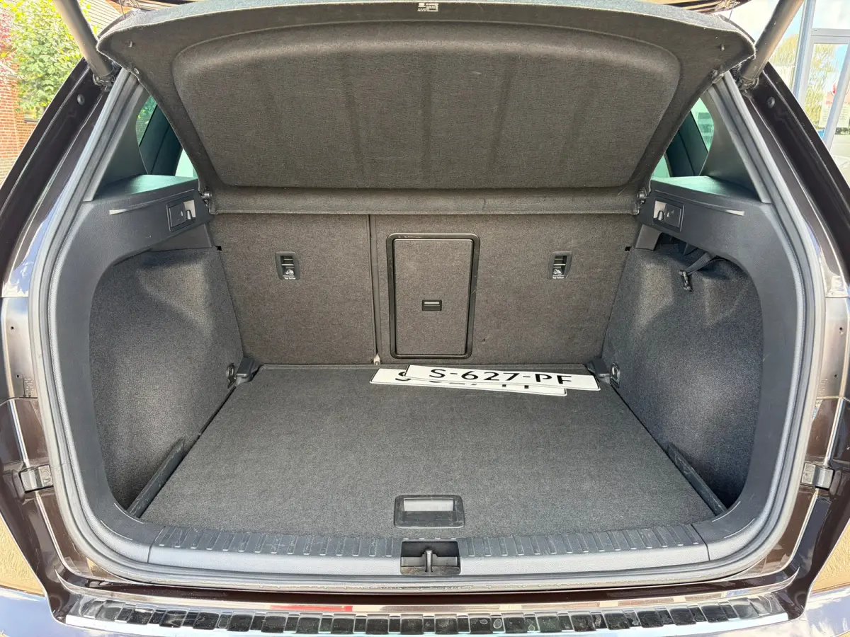 1.5 TSI FR Business Intense|Rijklaar prijs|Elek. trekhaak|Camera|Elek. klep|Stoelverw.|