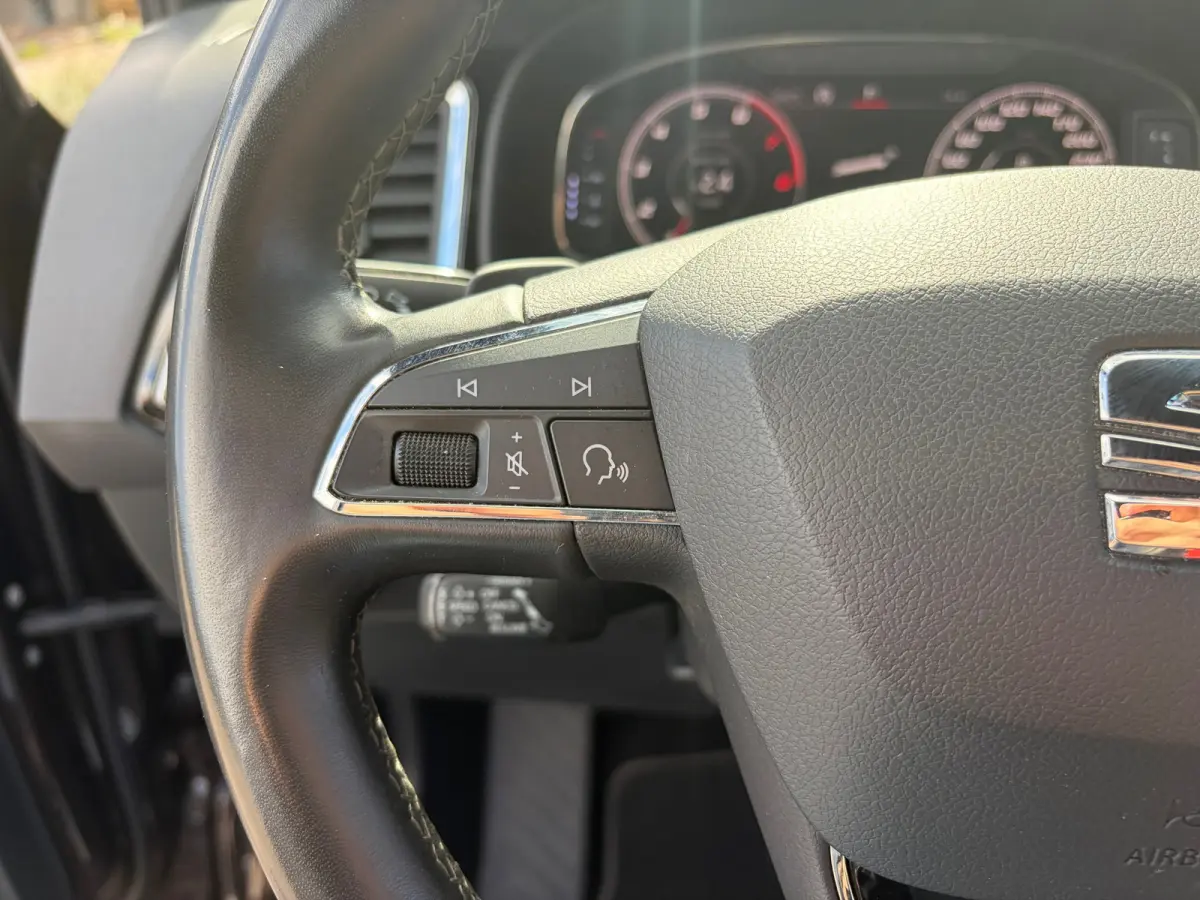 1.5 TSI FR Business Intense|Rijklaar prijs|Elek. trekhaak|Camera|Elek. klep|Stoelverw.|
