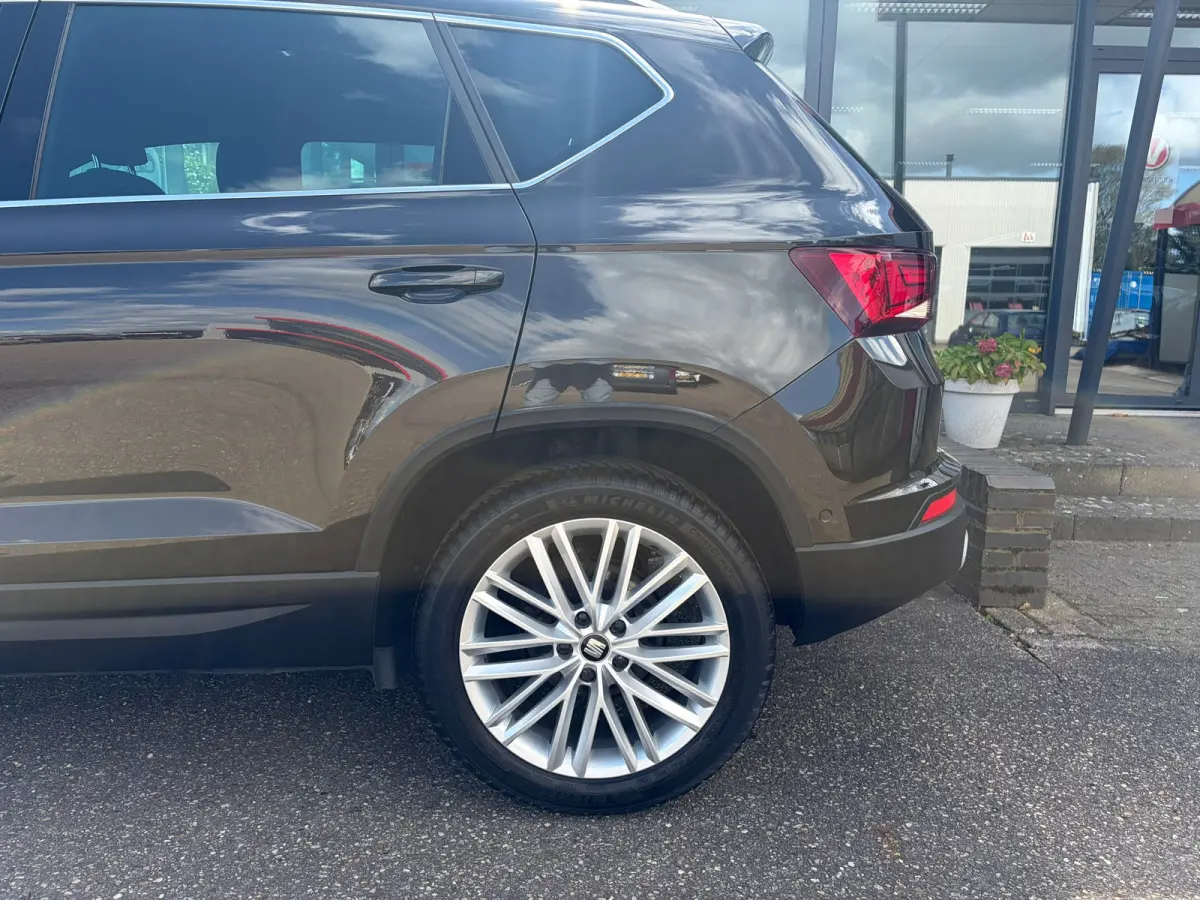 1.5 TSI FR Business Intense|Rijklaar prijs|Elek. trekhaak|Camera|Elek. klep|Stoelverw.|