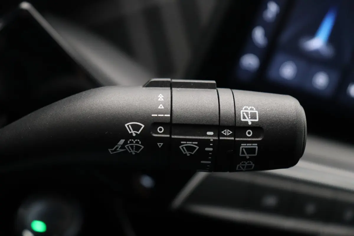 1.5 Luxury | Apple Carplay & Android Auto | Rondomzicht Camera | Stoel en Stuurwielverwarming |