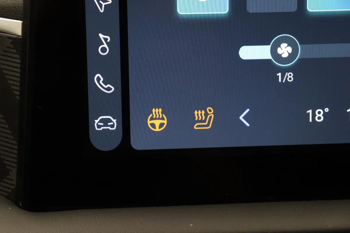 1.5 Luxury | Apple Carplay & Android Auto | Rondomzicht Camera | Stoel en Stuurwielverwarming |