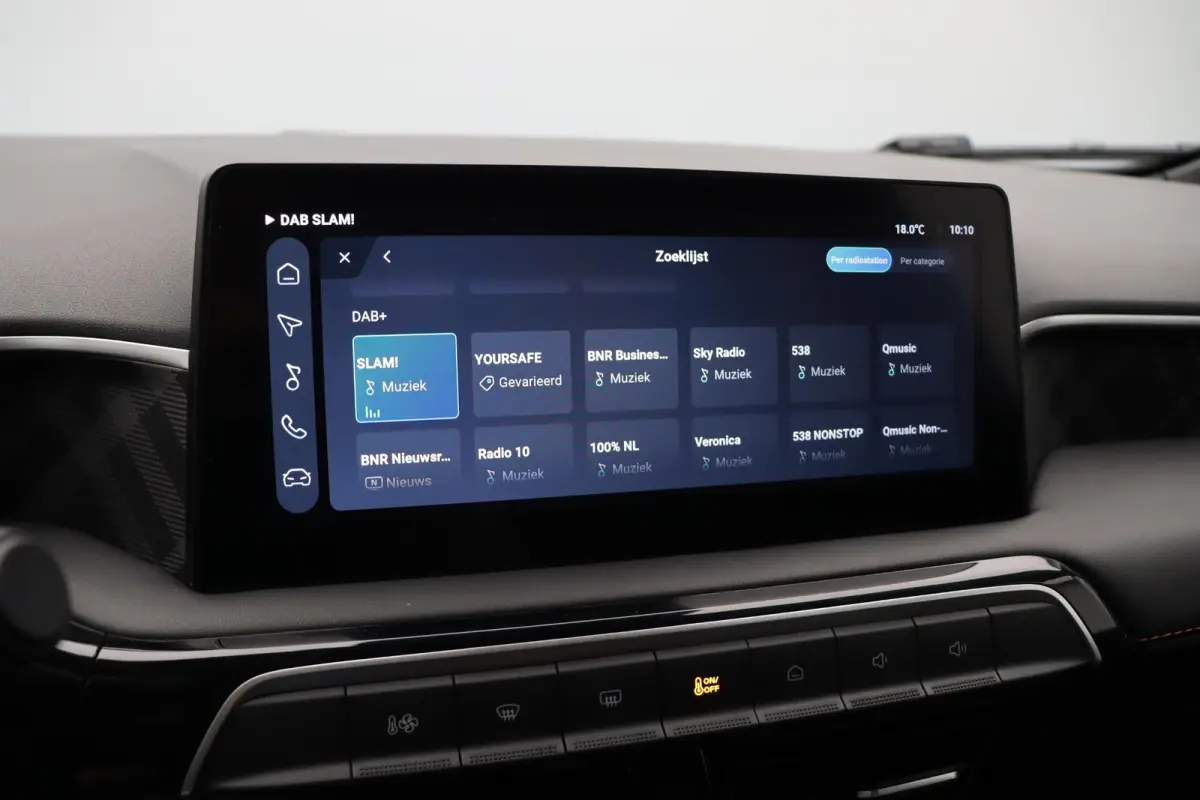 1.5 Luxury | Apple Carplay & Android Auto | Rondomzicht Camera | Stoel en Stuurwielverwarming |