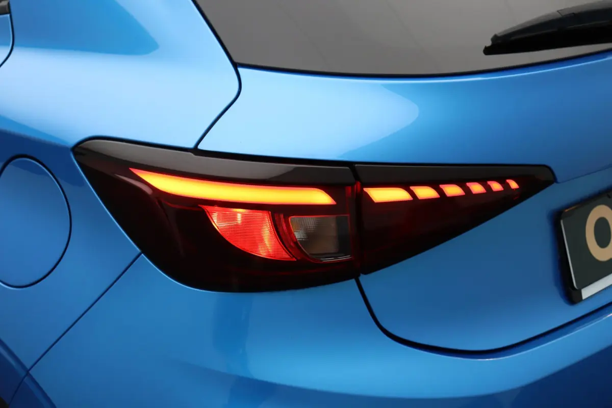 1.5 Luxury | Apple Carplay & Android Auto | Rondomzicht Camera | Stoel en Stuurwielverwarming |