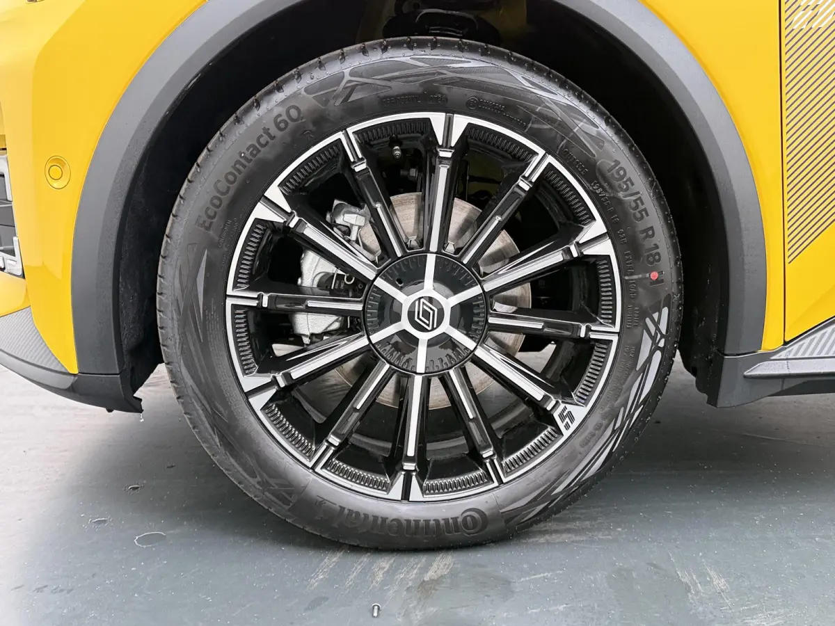 techno 150 pk comfort range | pack advanced driving assist | pack winter | lichtmetalen wielen 18'' diamantées noir 'chrono' rouge |