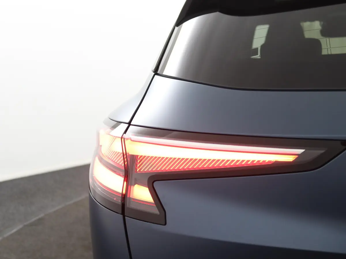 esprit Alpine full hybrid E-Tech 200 | pack light & sound | pack privilège |