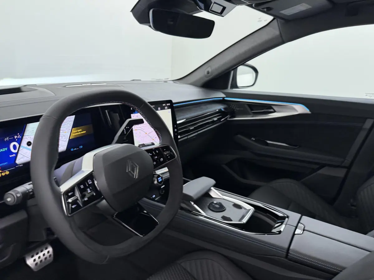 esprit Alpine full hybrid E-Tech 200 | Private Lease vanaf €698! | pack extended grip | pack light & sound | pack privilège |