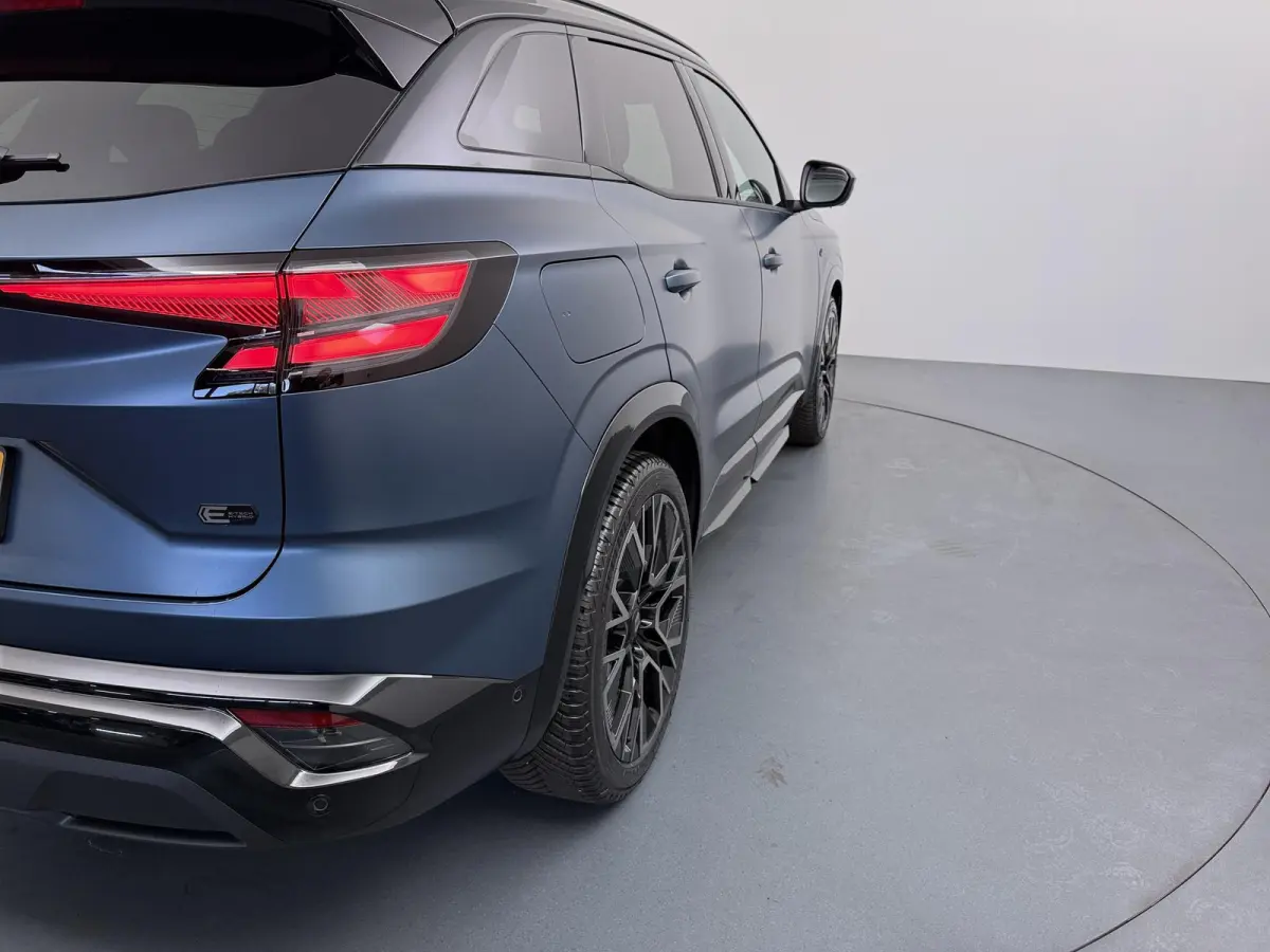 esprit Alpine full hybrid E-Tech 200 | Private Lease vanaf €698! | pack extended grip | pack light & sound | pack privilège |