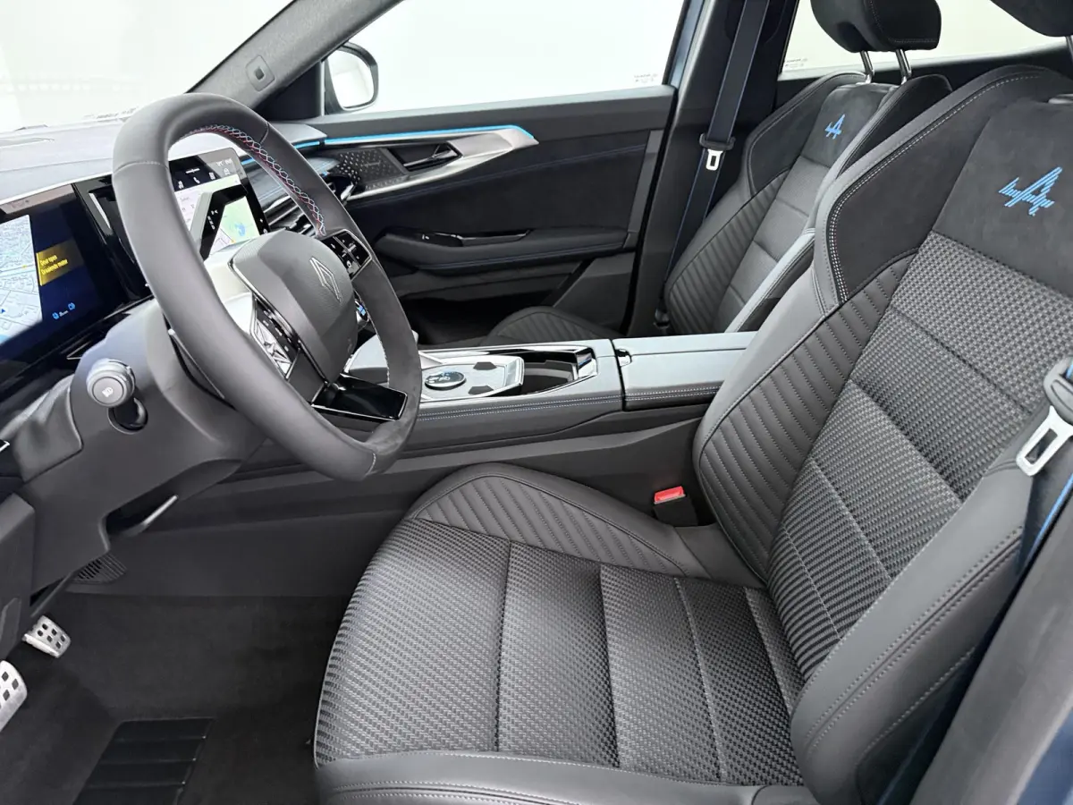 esprit Alpine full hybrid E-Tech 200 | Private Lease vanaf €698! | pack extended grip | pack light & sound | pack privilège |