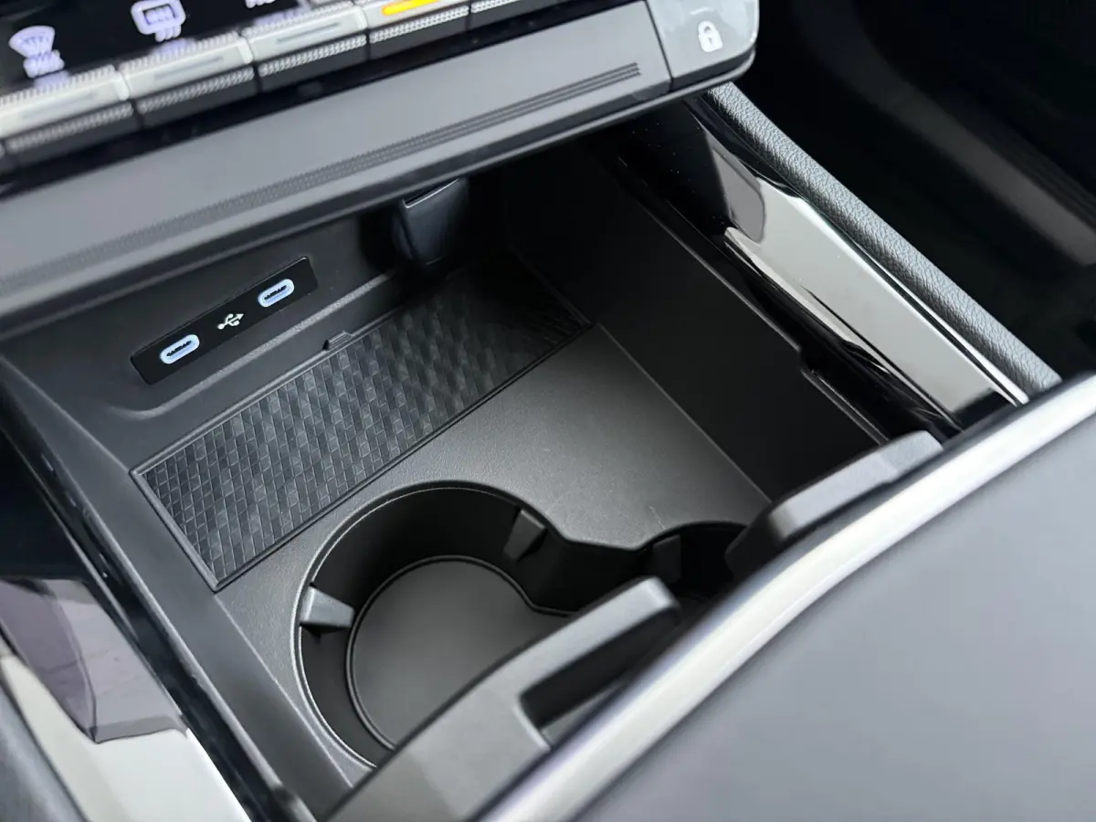 esprit Alpine full hybrid E-Tech 200 | Private Lease vanaf €698! | pack extended grip | pack light & sound | pack privilège |