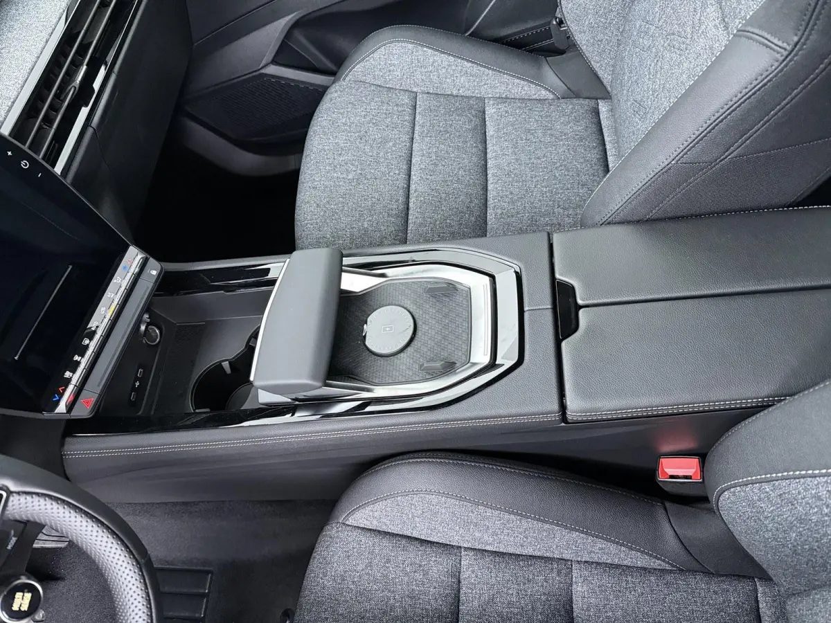 techno full hybrid E-Tech 200 | pack comfort | panoramisch vast glazen dak |