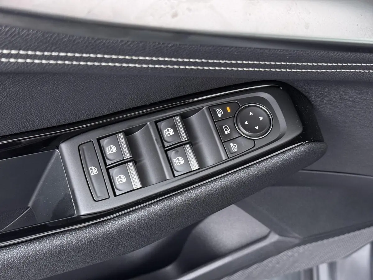 techno full hybrid E-Tech 200 | pack comfort | panoramisch vast glazen dak |