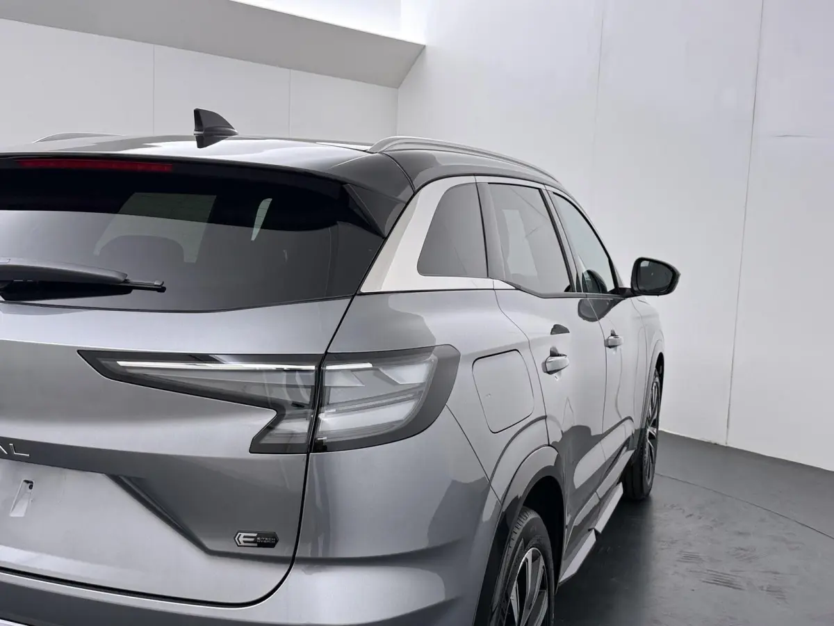 techno full hybrid E-Tech 200 | pack comfort | panoramisch vast glazen dak |