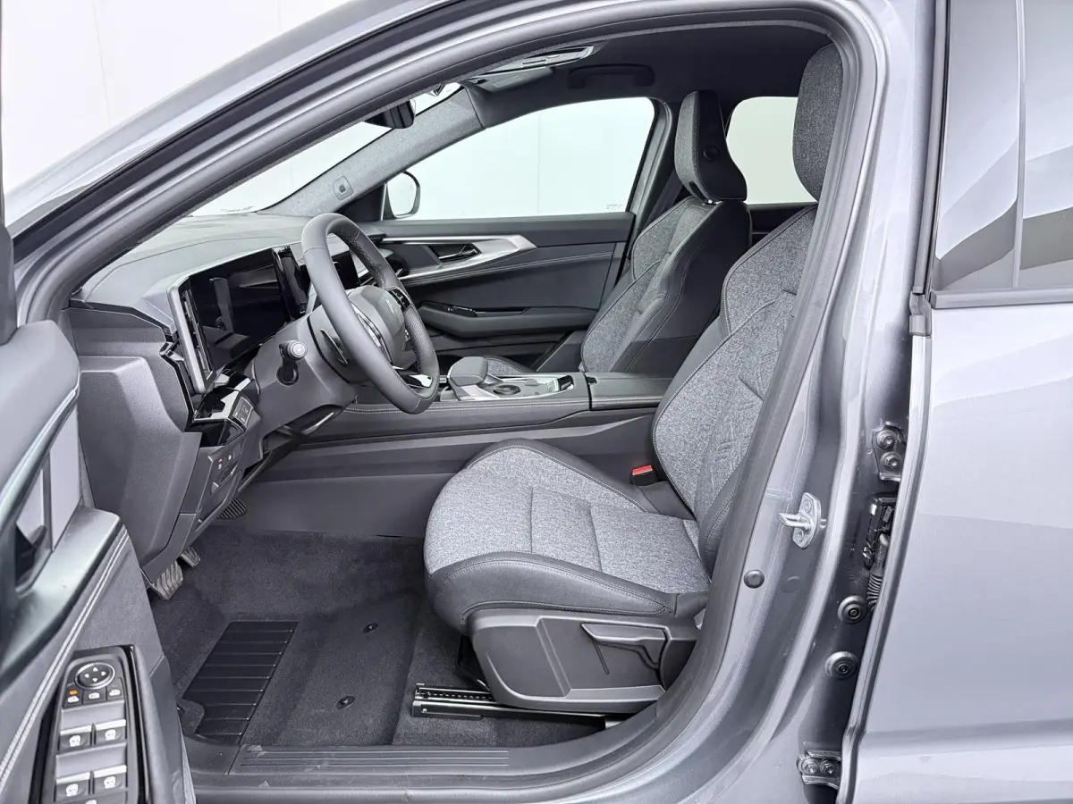 techno full hybrid E-Tech 200 | pack comfort | panoramisch vast glazen dak |