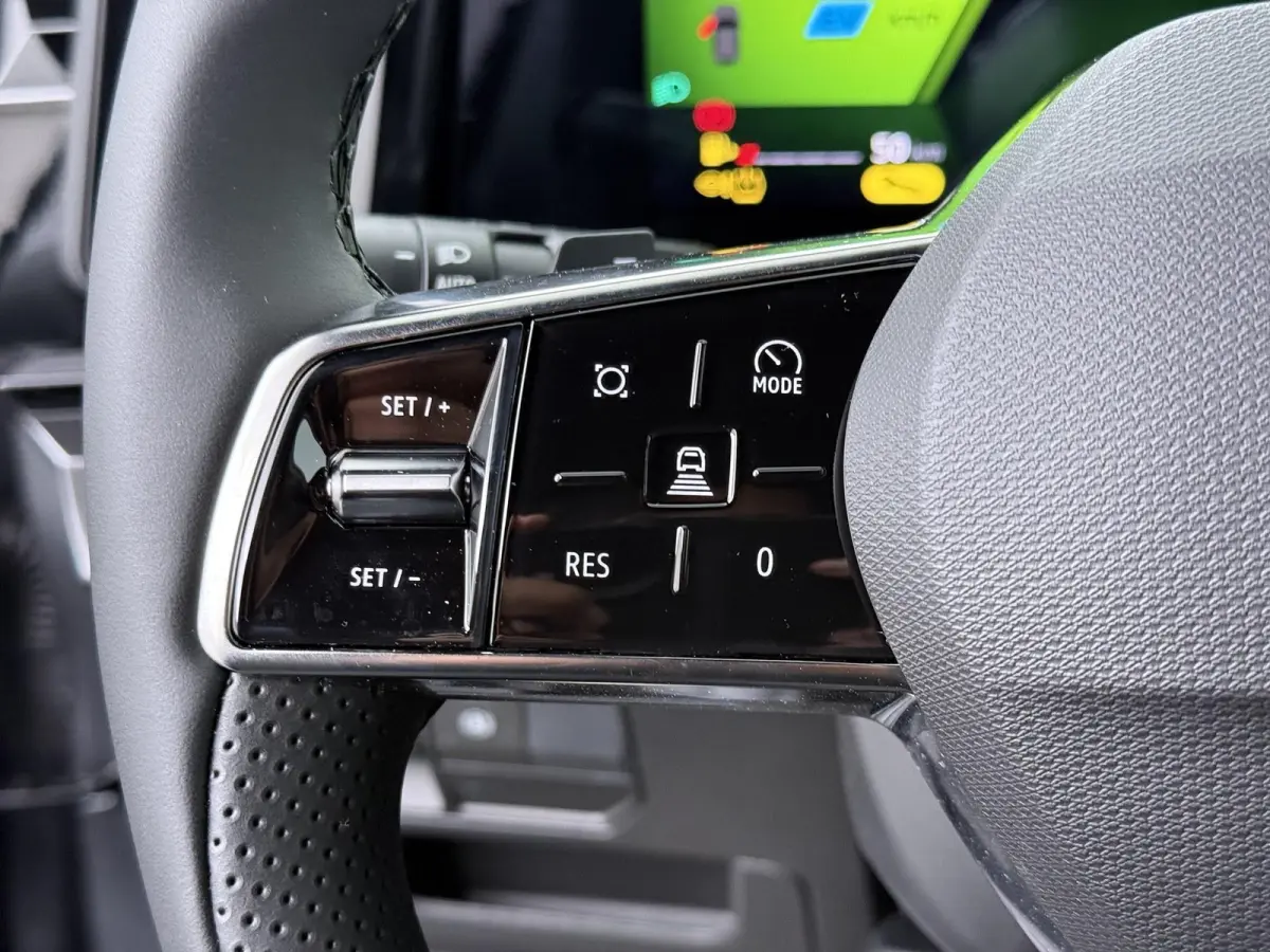 techno full hybrid E-Tech 200 | pack comfort | panoramisch vast glazen dak |