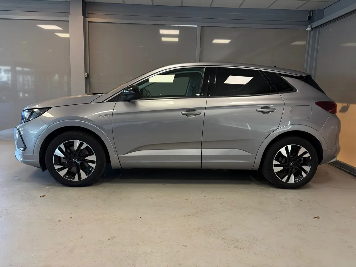 Business Elegance 1.6 Turbo PHEV | 360 Camera | Navigatie | Comfortstoel |