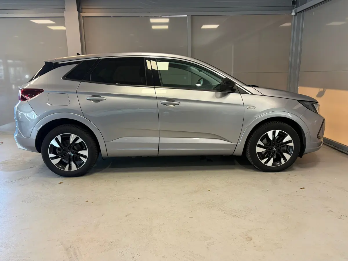 Business Elegance 1.6 Turbo PHEV | 360 Camera | Navigatie | Comfortstoel |
