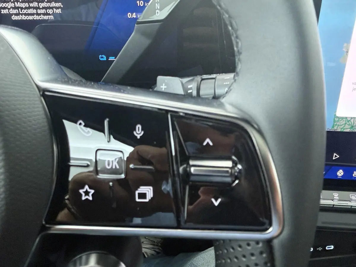 techno full hybrid E-Tech 200 | pack comfort | panoramisch vast glazen dak |