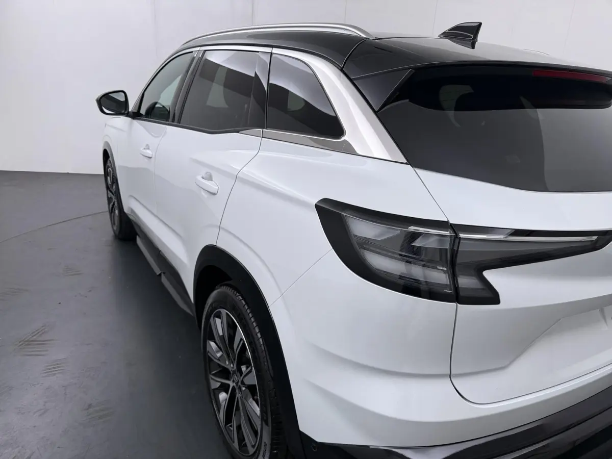 techno full hybrid E-Tech 200 | pack comfort | panoramisch vast glazen dak |