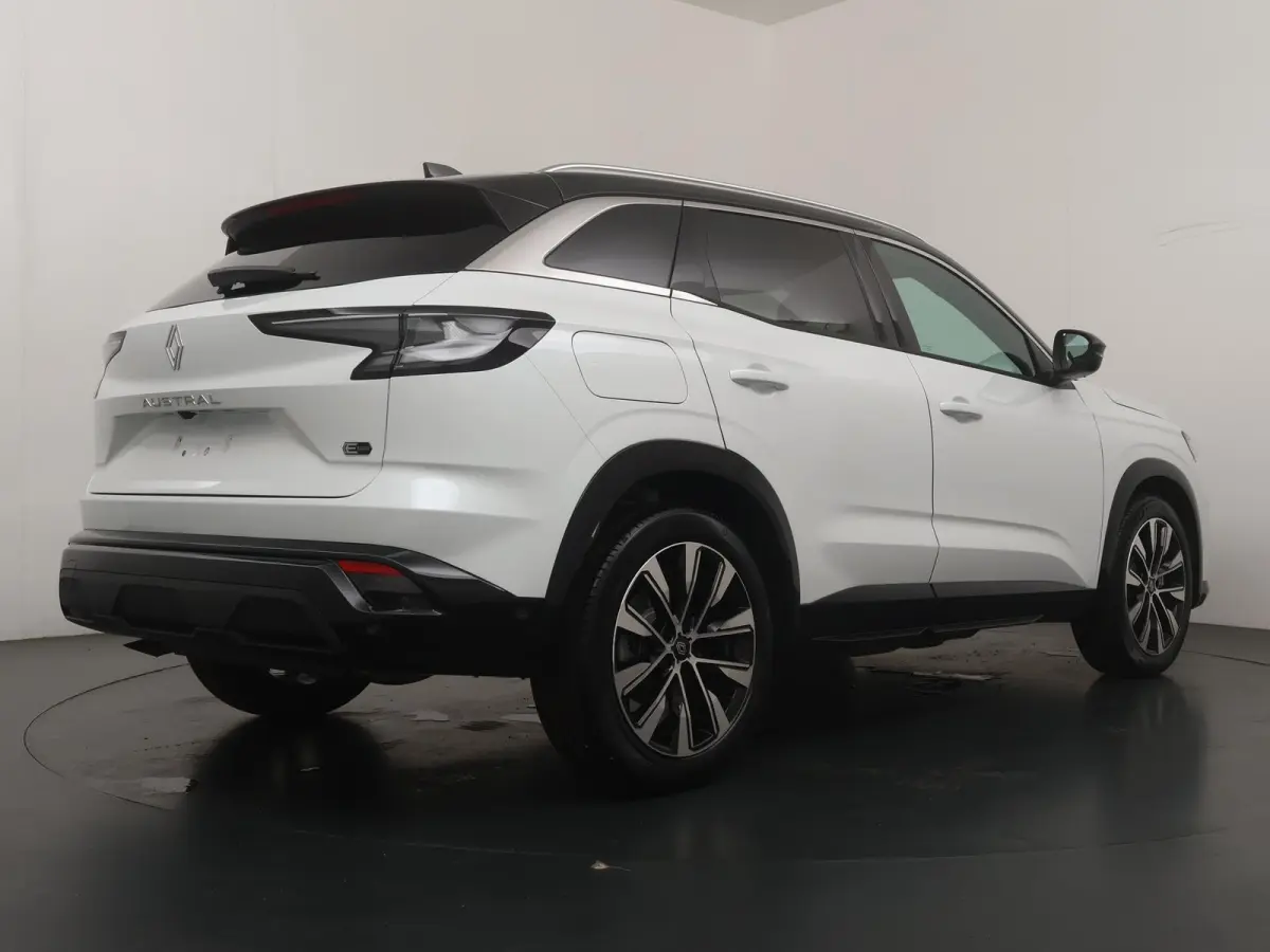 techno full hybrid E-Tech 200 | pack comfort | panoramisch vast glazen dak |