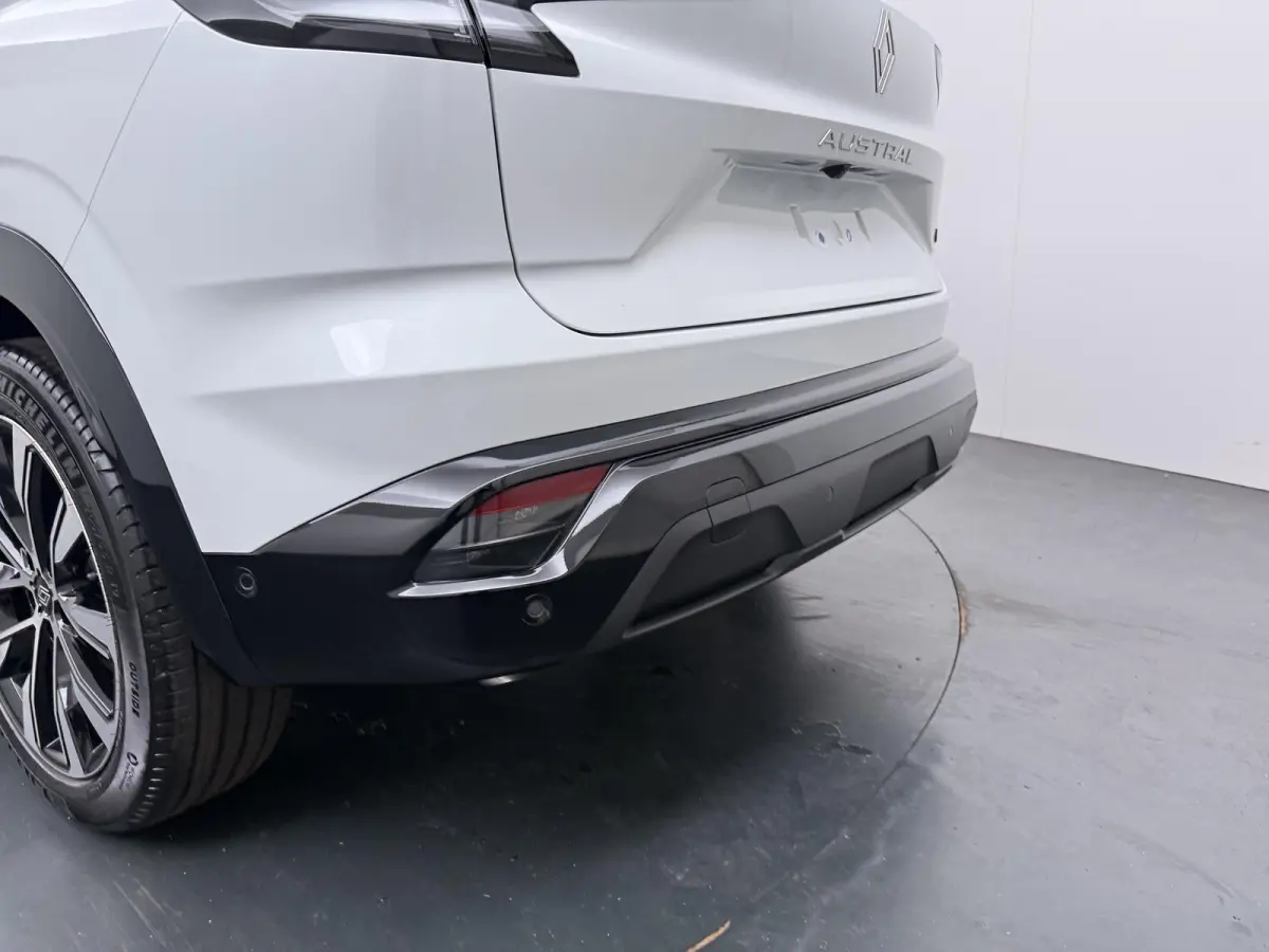 techno full hybrid E-Tech 200 | pack comfort | panoramisch vast glazen dak |