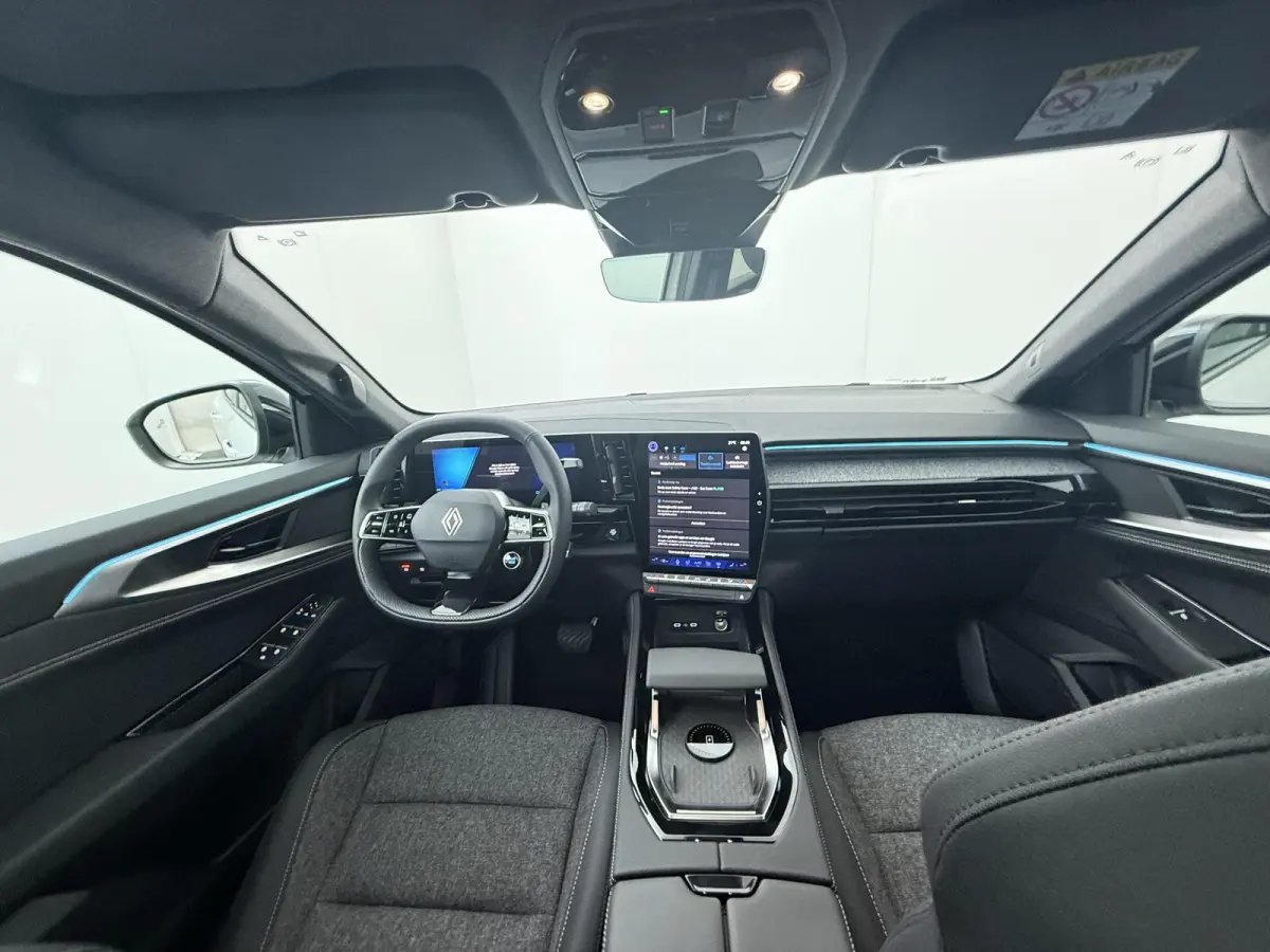 techno full hybrid E-Tech 200 | pack comfort | panoramisch vast glazen dak |