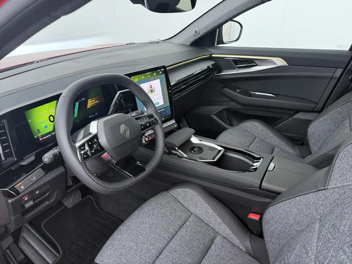 techno full hybrid E-Tech 200 | pack comfort | panoramisch vast glazen dak |