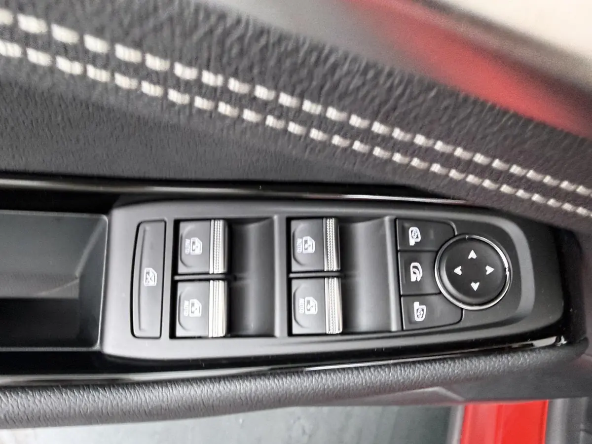 techno full hybrid E-Tech 200 | pack comfort | panoramisch vast glazen dak |