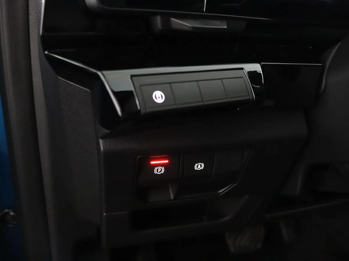 techno full hybrid E-Tech 200 | Adapt. Cruise | Parkeercamera |