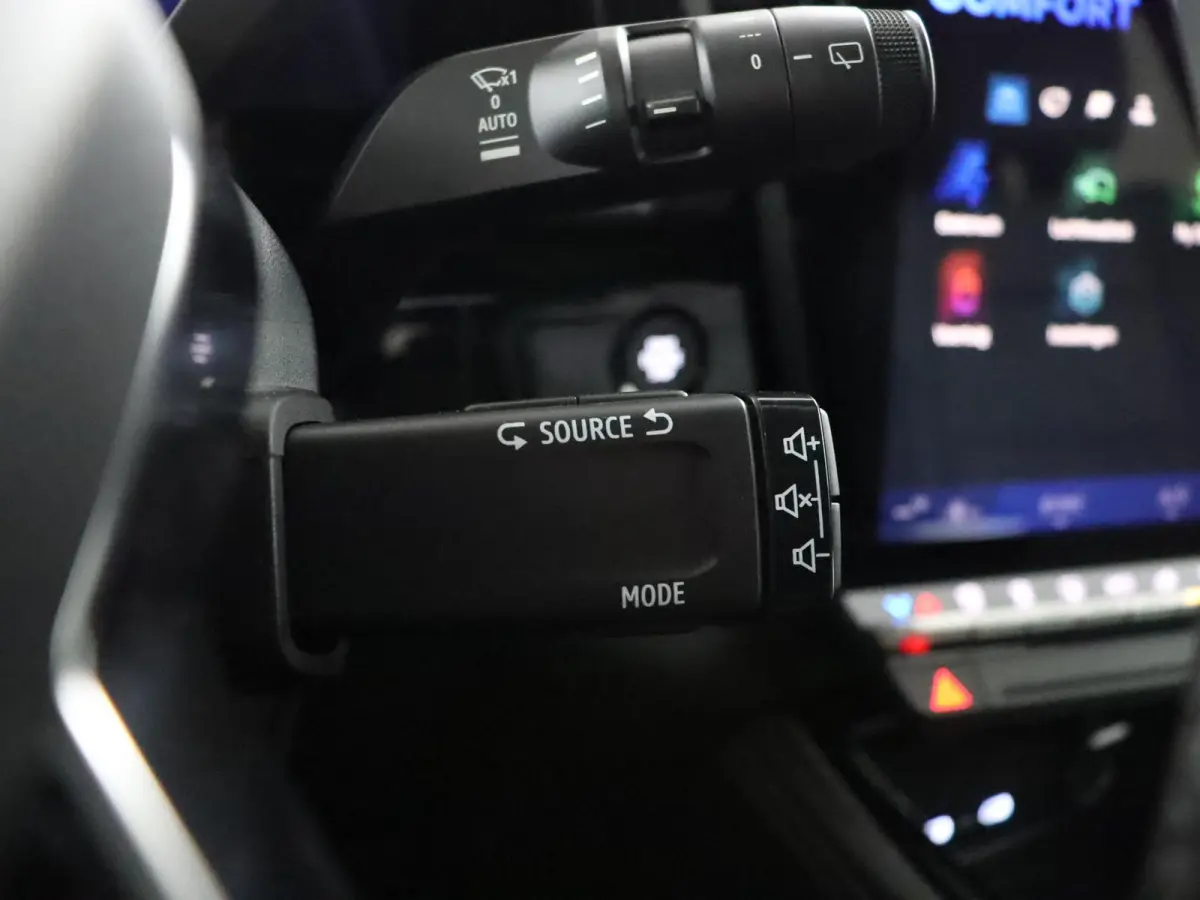 techno full hybrid E-Tech 200 | Adapt. Cruise | Parkeercamera |