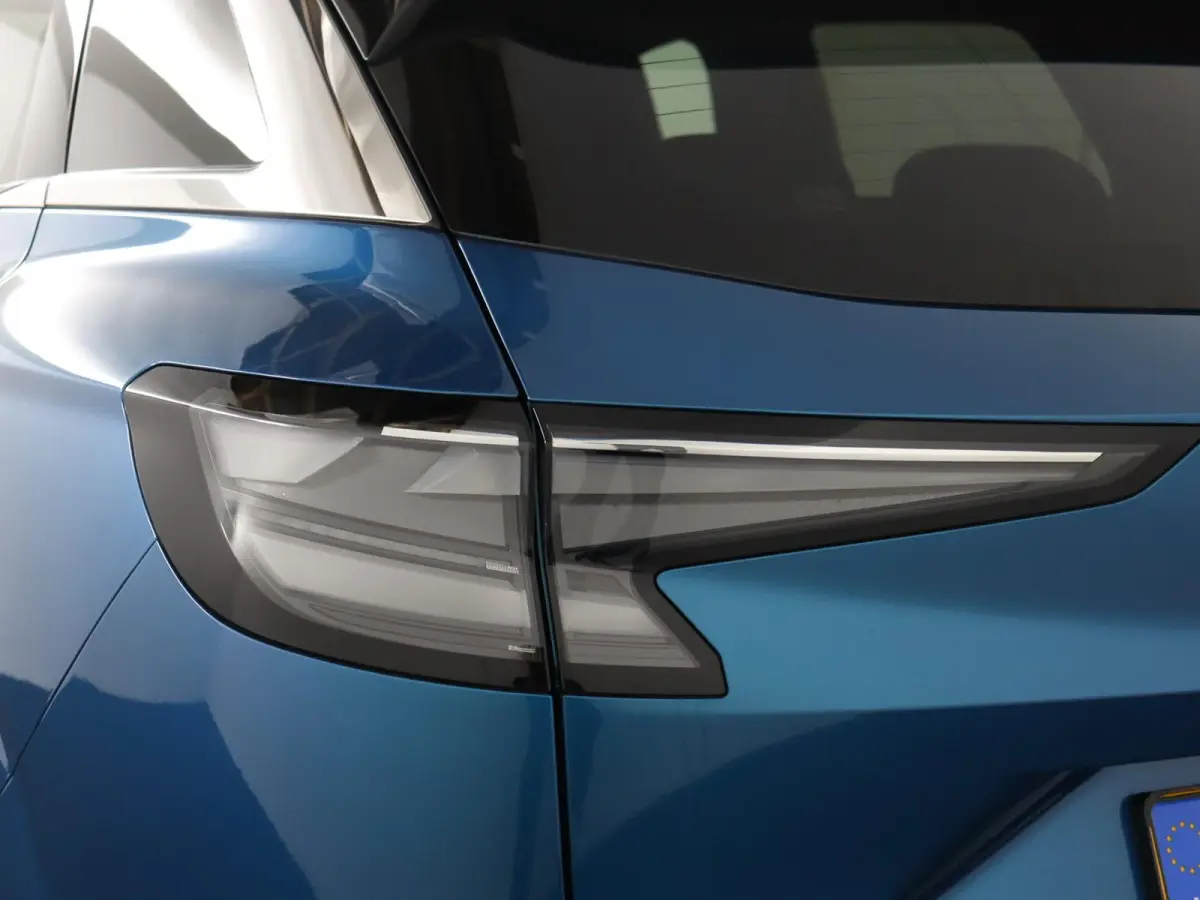 techno full hybrid E-Tech 200 | Adapt. Cruise | Parkeercamera |