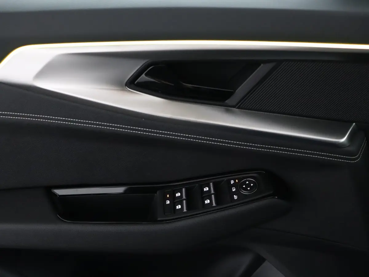 techno full hybrid E-Tech 200 | Adapt. Cruise | Parkeercamera |