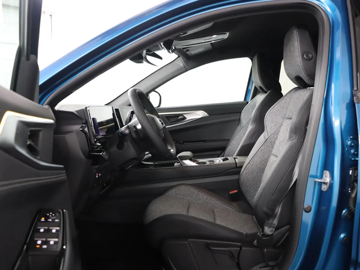 techno full hybrid E-Tech 200 | Adapt. Cruise | Parkeercamera |