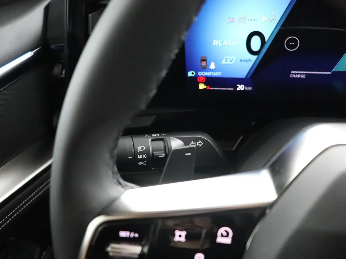 techno full hybrid E-Tech 200 | Adapt. Cruise | Parkeercamera |