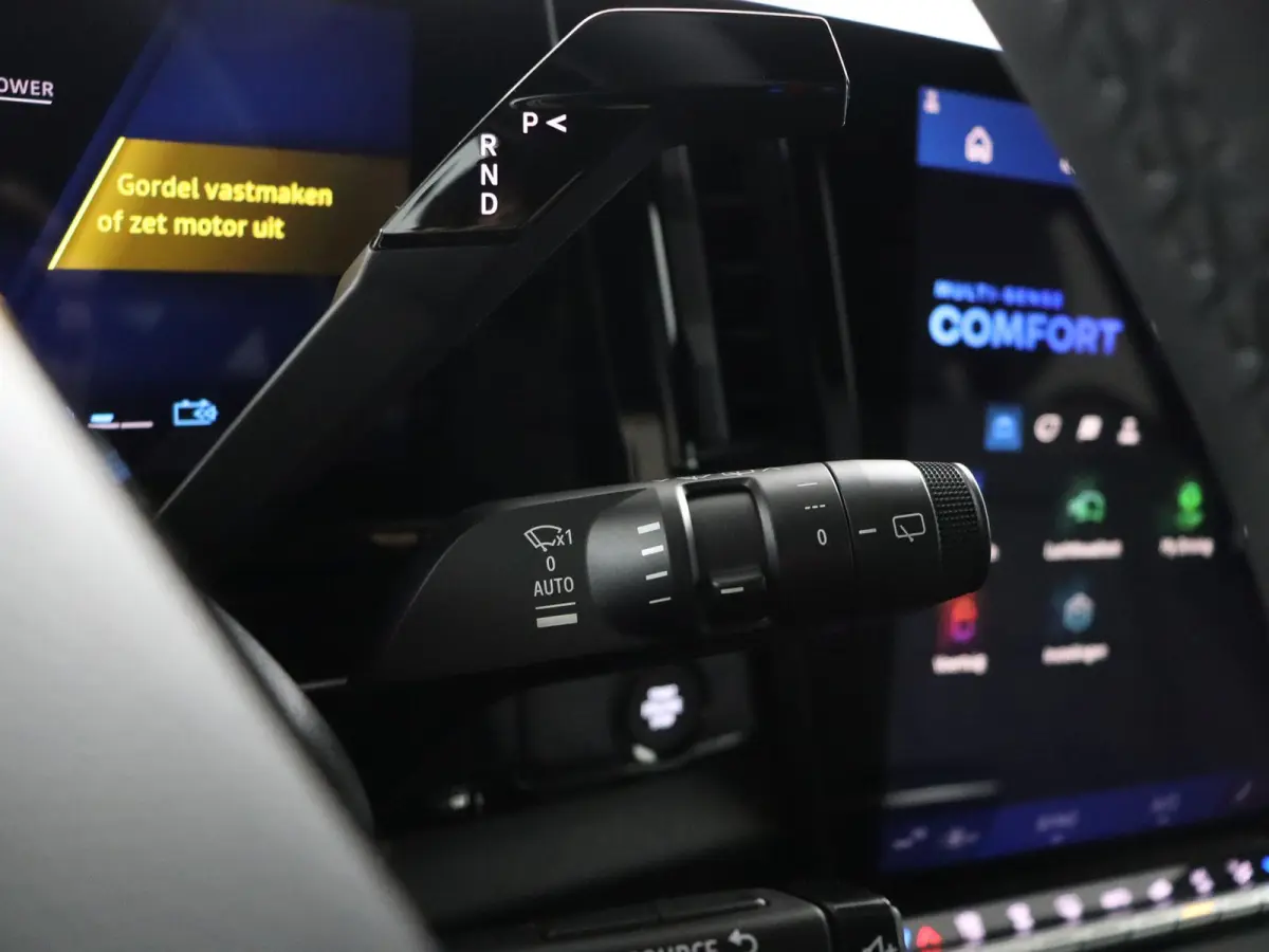 techno full hybrid E-Tech 200 | Adapt. Cruise | Parkeercamera |