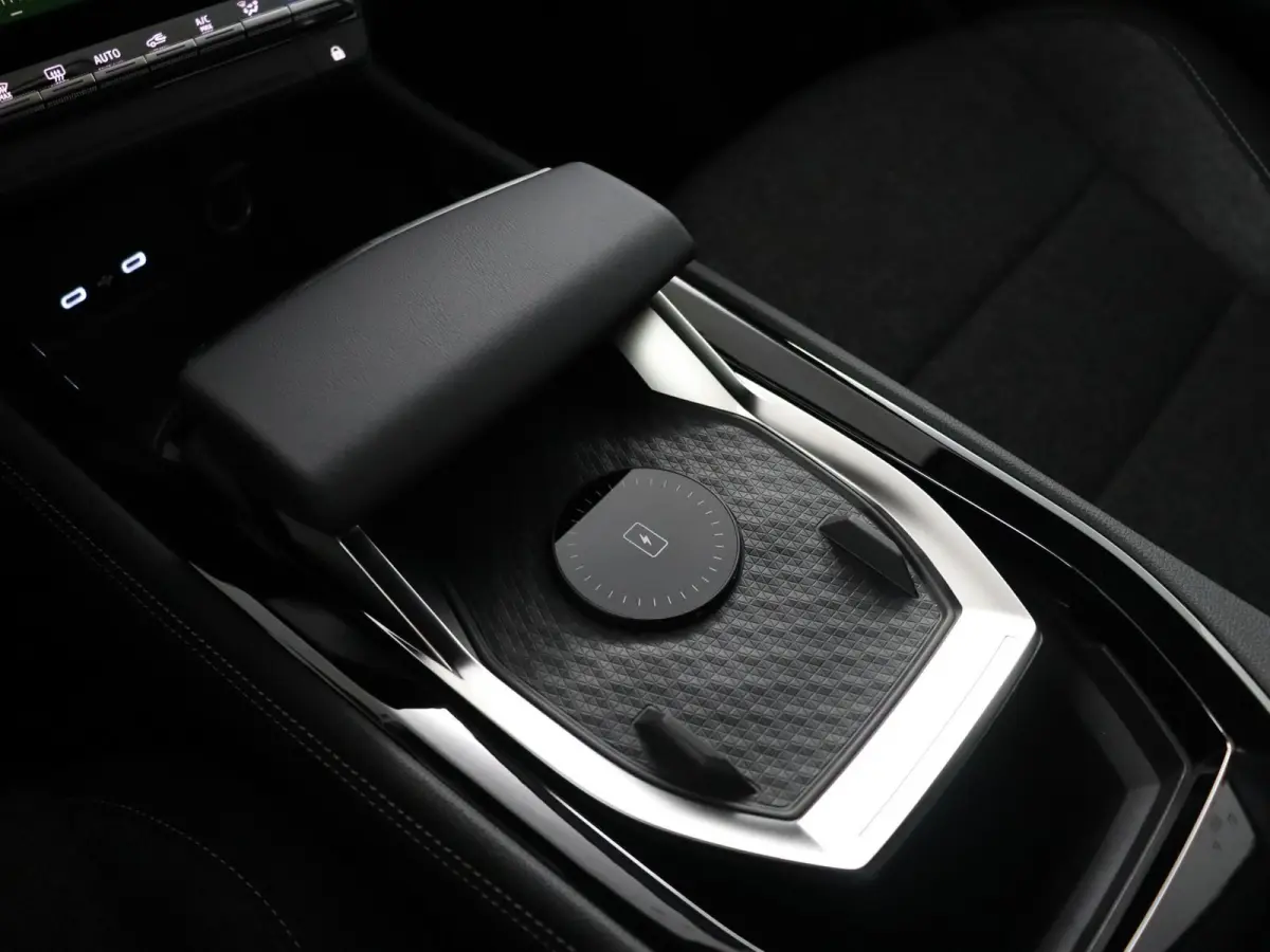 techno full hybrid E-Tech 200 | Adapt. Cruise | Parkeercamera |