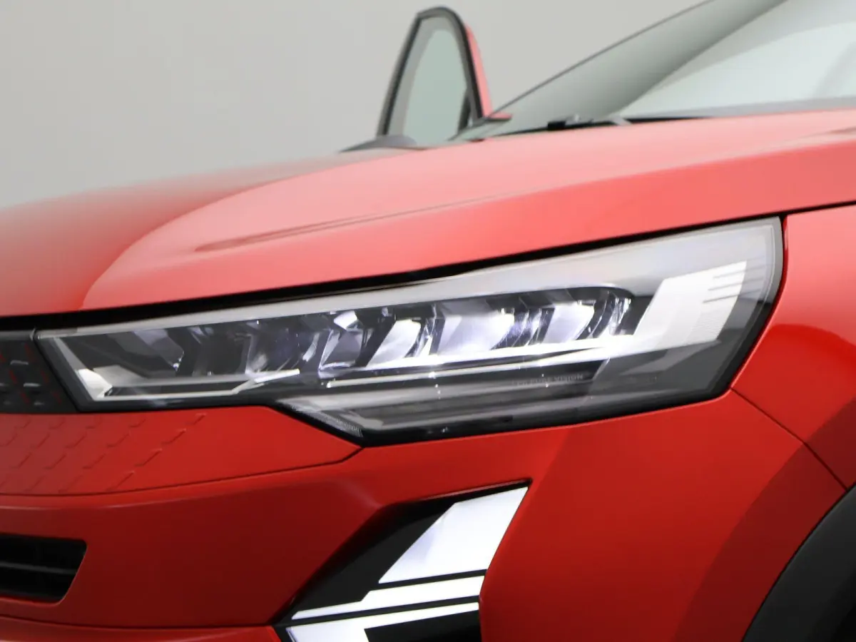 evolution full hybrid E-Tech 160 | pack navigation & comfort |