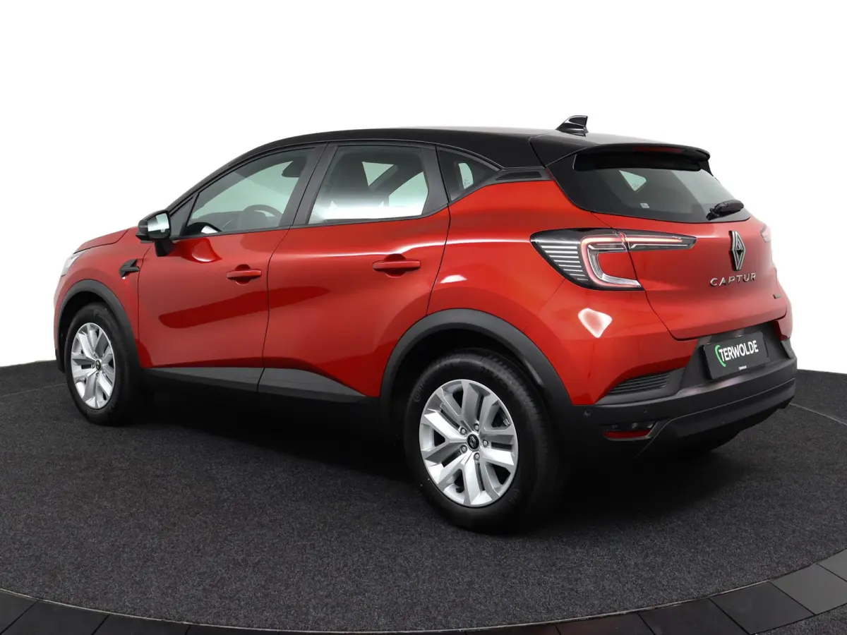 evolution full hybrid E-Tech 160 | pack navigation & comfort |
