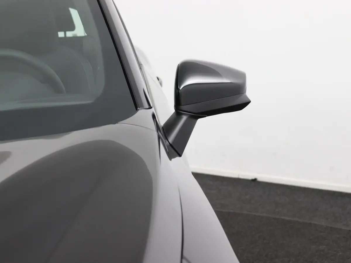 evolution full hybrid E-Tech 160 | Private Lease vanaf €490! | pack navigation & comfort | verlenging connected services openR link met vijf jaar |