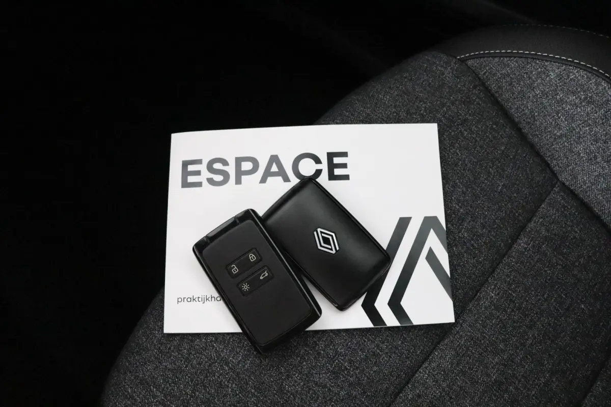 techno full hybrid E-Tech 200 - 5 zitplaatsen | pack privilège |